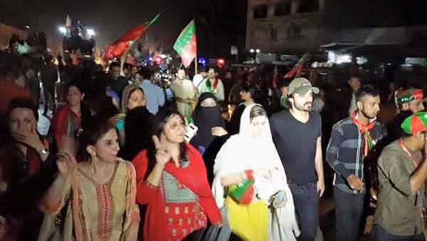 Hamza Ali Abbasi in PTI karachi Rally