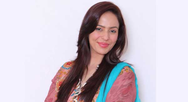 actress zainab qayyum
